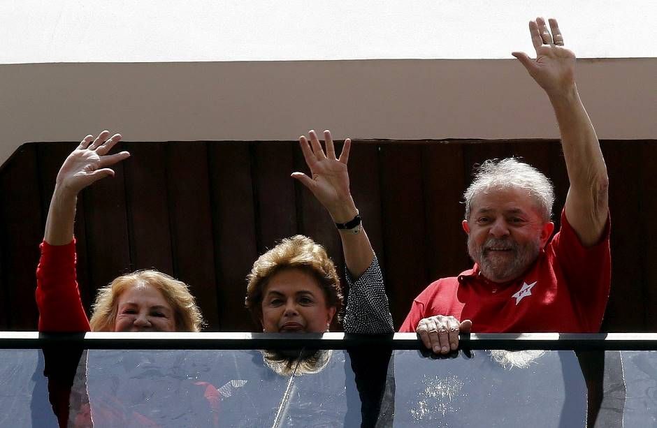 Dilma e Lula podem voltar a trabalhar juntos; atual presidente foi ministra durante a gestão do colega de partido / Reuters
