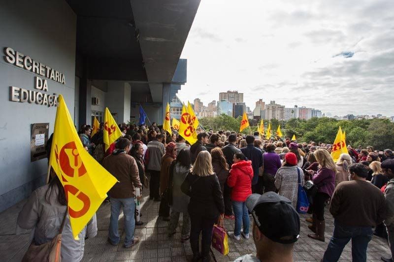 A greve dos professores estaduais segue com uma adesão de 60% a 70%, conforme o CPERS / Reprodução / Facebook