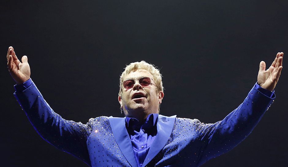 Elton John lamenta não ter encontrado presidente russo