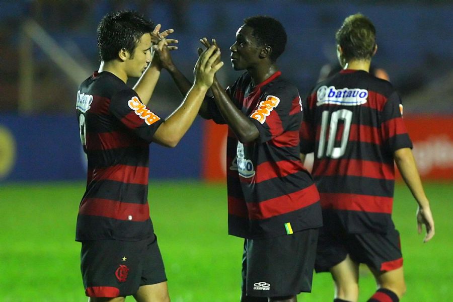 Flamengo agora vai encarar o Desportivo Brasil nas semifinais
