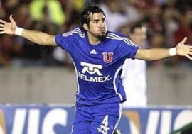 O zagueiro de 28 anos participou da campanha da Universidad de Chile na Libertadores de 2010
