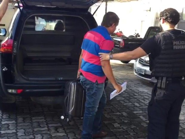 Azevedo foi preso em Porto Seguro, cidade onde está morando  / Divulgação/ Polícia Federal