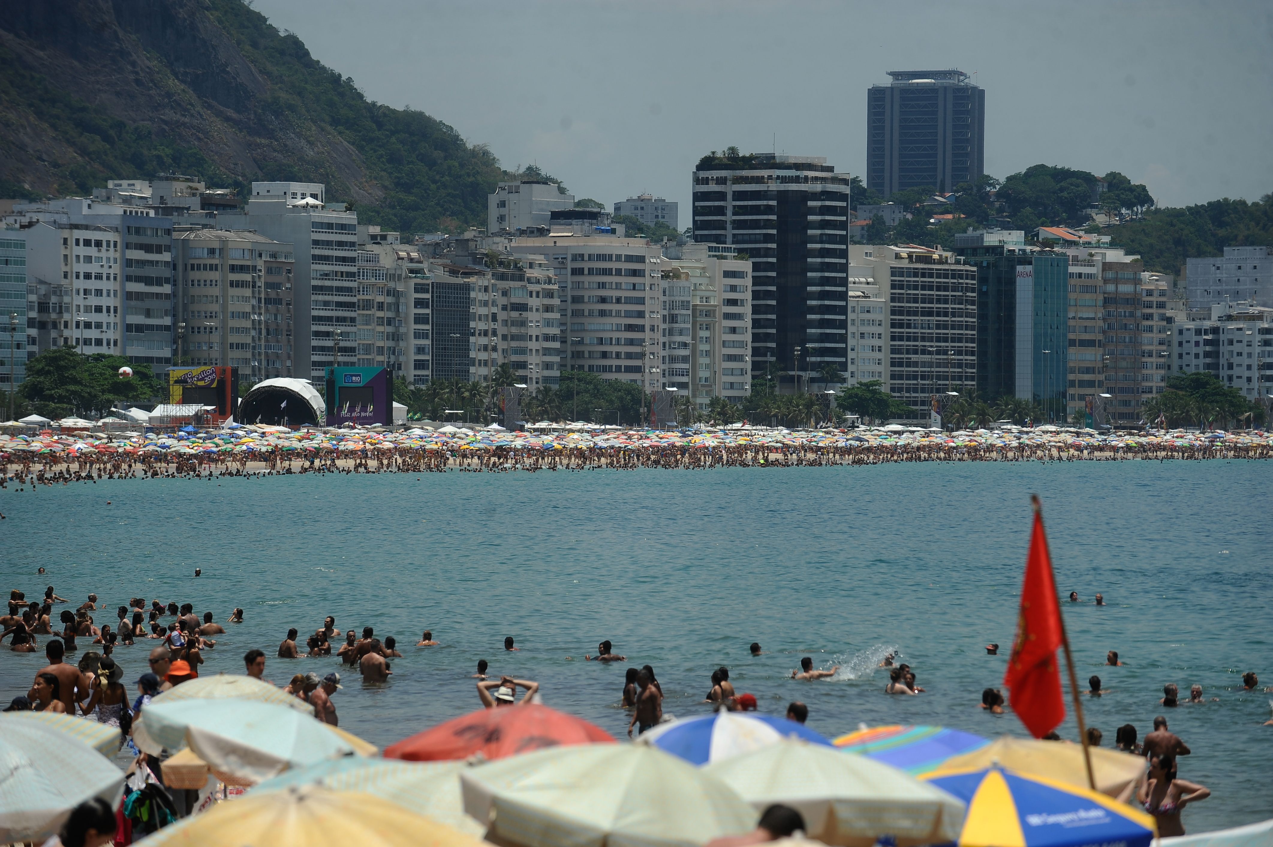 Prefeitura do Rio desiste de demarcar 'cercadinhos' nas praias