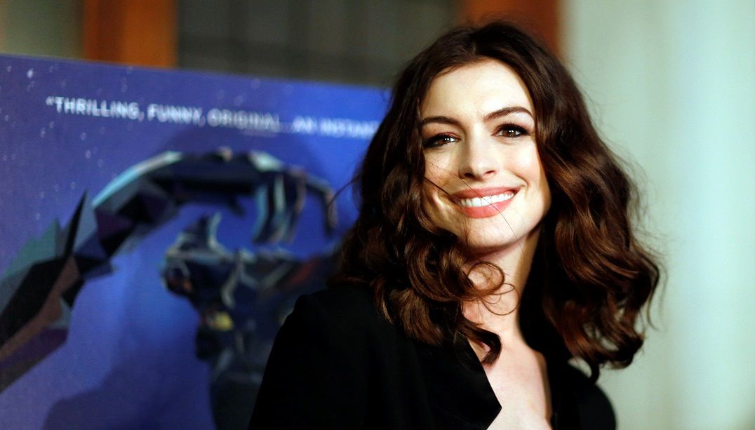 Anne Hathaway durante pré-estreia em Los Angeles