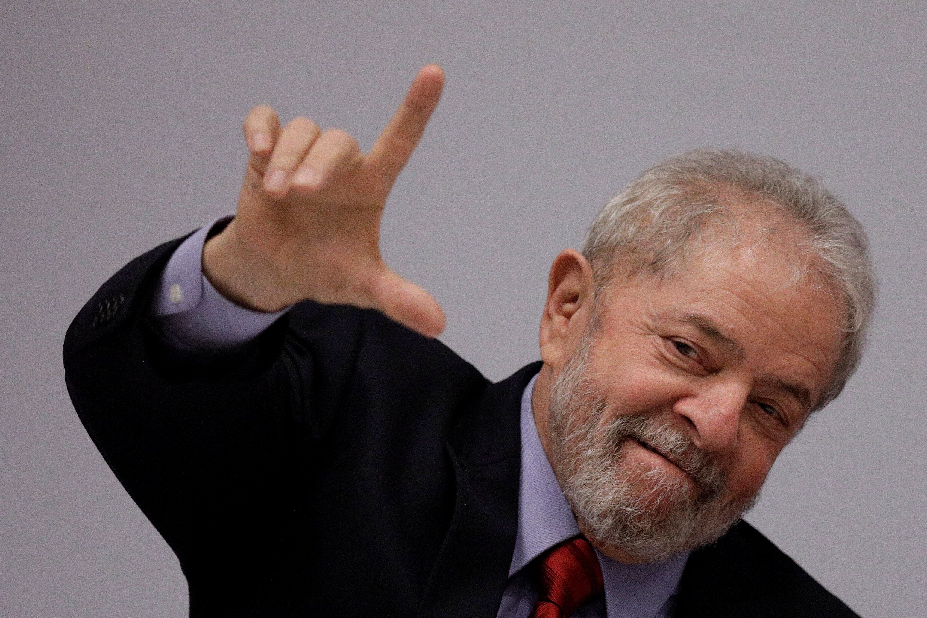 Reação do PT é reforçar o empenho na defesa de Lula tanto nas ruas quanto nas redes / Ueslei Marcelino/Reuters