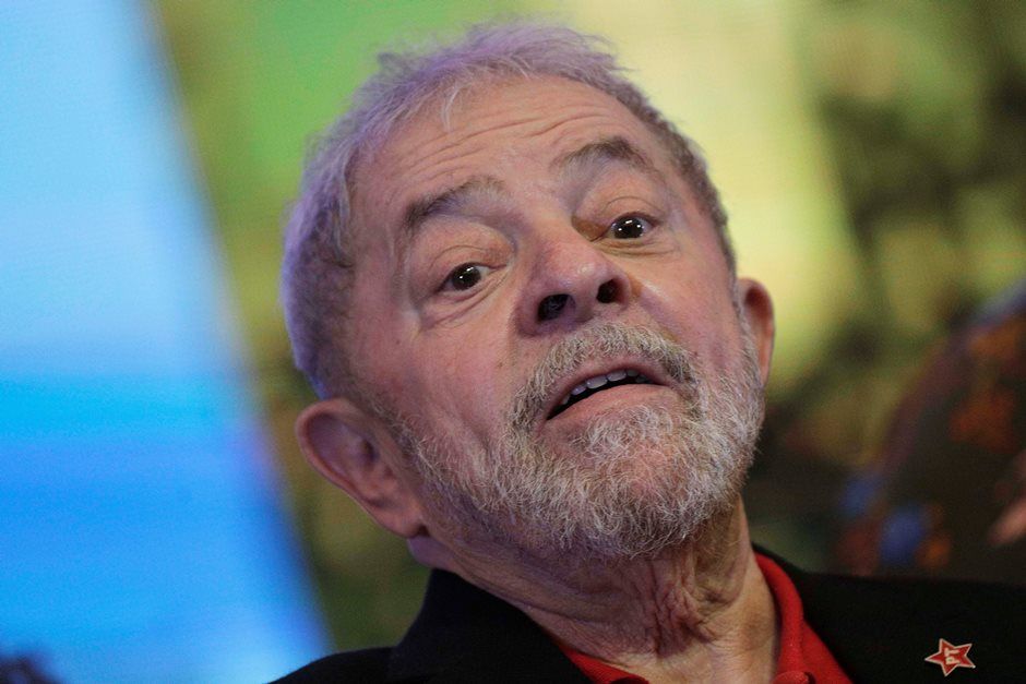 Lula é acusado de corrupção passiva e lavagem de dinheiro / Ueslei Marcelino/Reuters