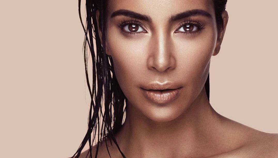 Cinco Vezes Que Kim Kardashian Posou Nua Na Web Not Cias Famosos