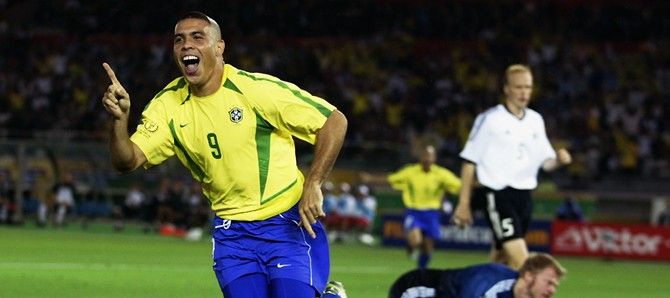 Em 2002 Ronaldo foi pentacampeão com a seleção brasileira no Japão