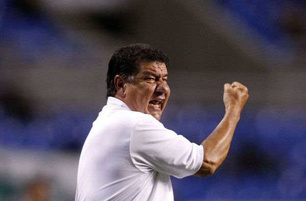 Joel Santana também fez críticas a Caio Júnior, atual técnico do Botafogo