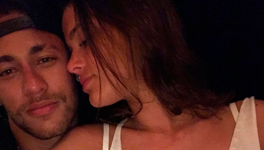 Neymar ainda tem foto com Bruna nas redes sociais