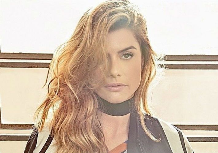 Alinne Moraes Surpreende F S Foto Nua Not Cias Famosos Band