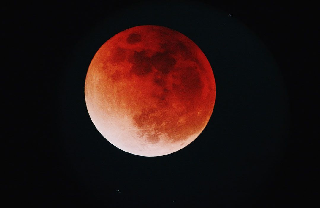 É noite de eclipse total da Lua! Confira melhor horário para observar