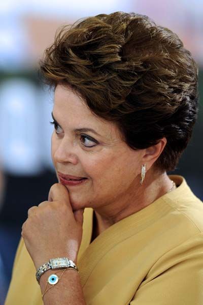 Dilma fica em Portugal até quarta-feira