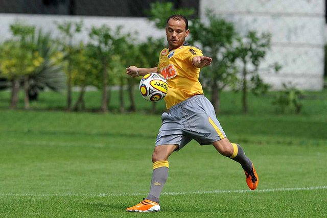 Léo durante treinamento desta sexta-feira