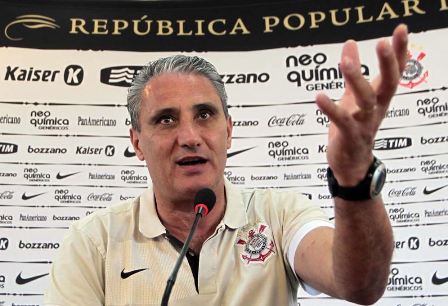 Tite tratou de afastar as especulações sobre a chegada de Ganso ao Corinthians