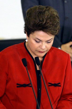 Dilma pediu um minuto de silêncio e disse que pode ir ao Rio