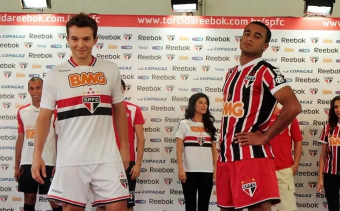 Dagoberto e Lucas apresentaram os uniformes ao lado de Miranda, Casemiro, Bosco e Denis