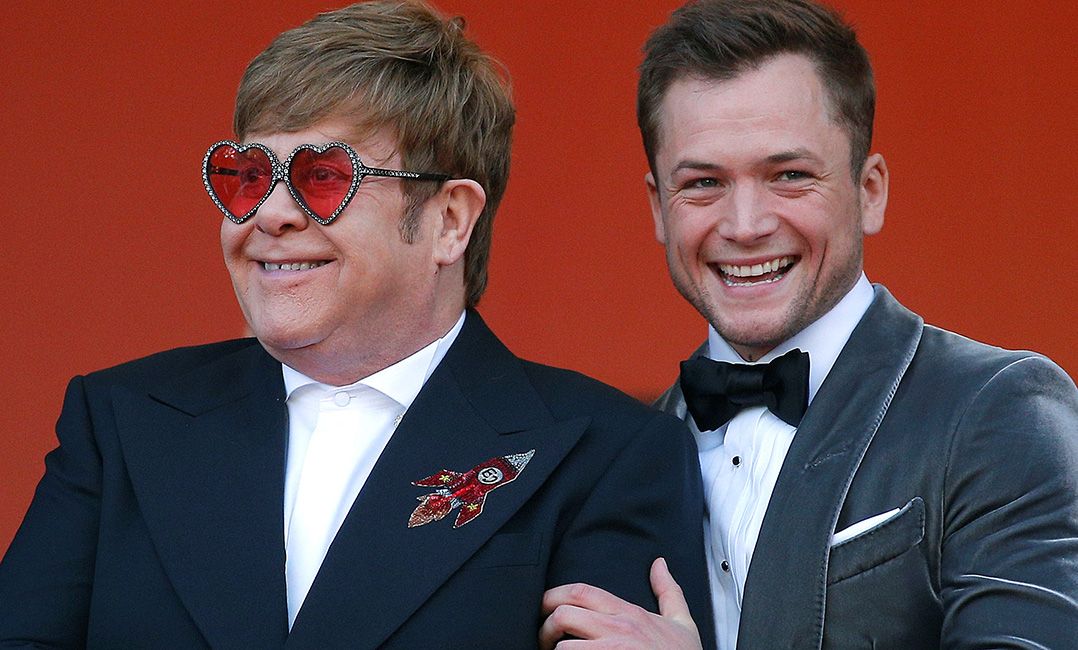 Elton John Critica Cortes De Cenas De Sexo Gay Em Versão De Rocketman Exibida Na Rússia 2457