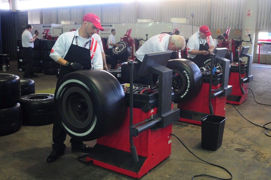 Equipes já definiram qual será o tipo de pneu que usarão na prova em São Paulo