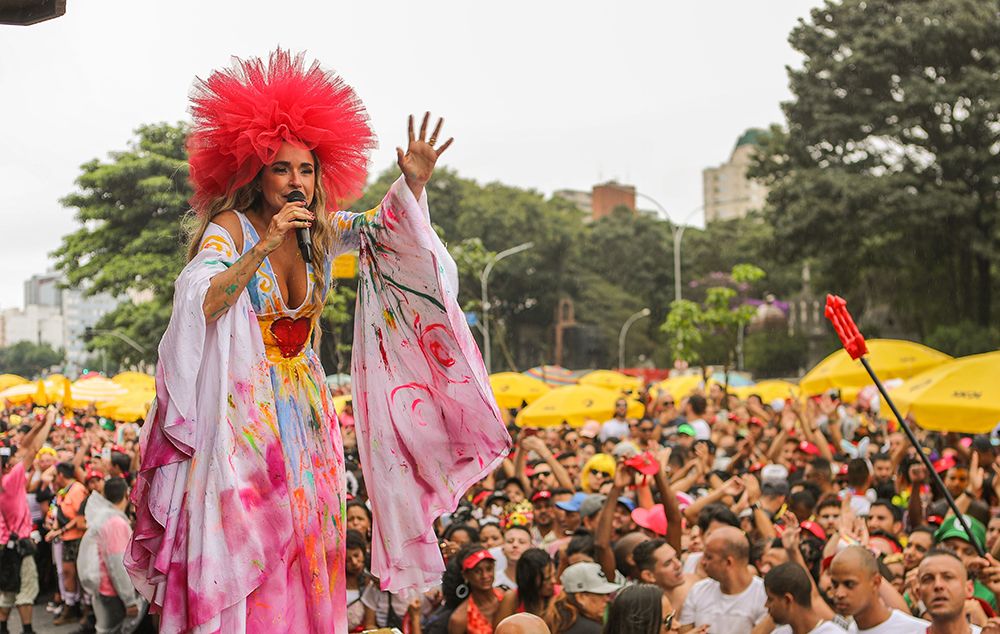 Daniela Mercury e Anitta encerram Carnaval em São Paulo