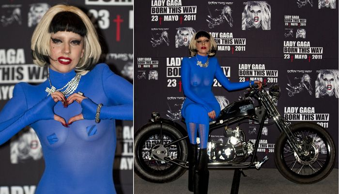 Lady Gaga faz pose em coletiva
