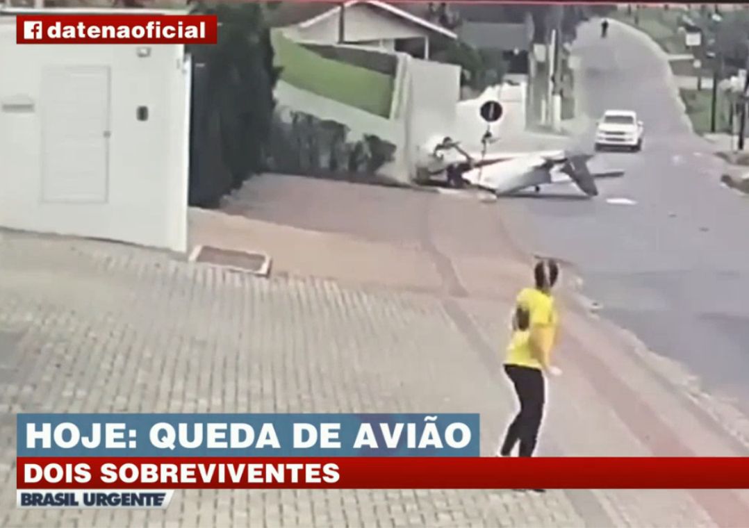Duas pessoas sobrevivem a queda de avião em Santa Catarina 