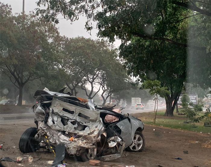 Vítimas fatais do acidente na Avenida Brasil são identificadas no IML