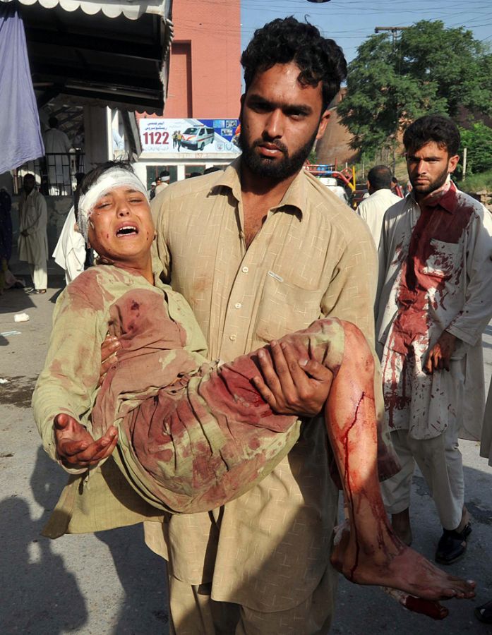Ataque reivindicado por talibãs para vingar Bin Laden deixou mais de 80 mortos no Paquistão