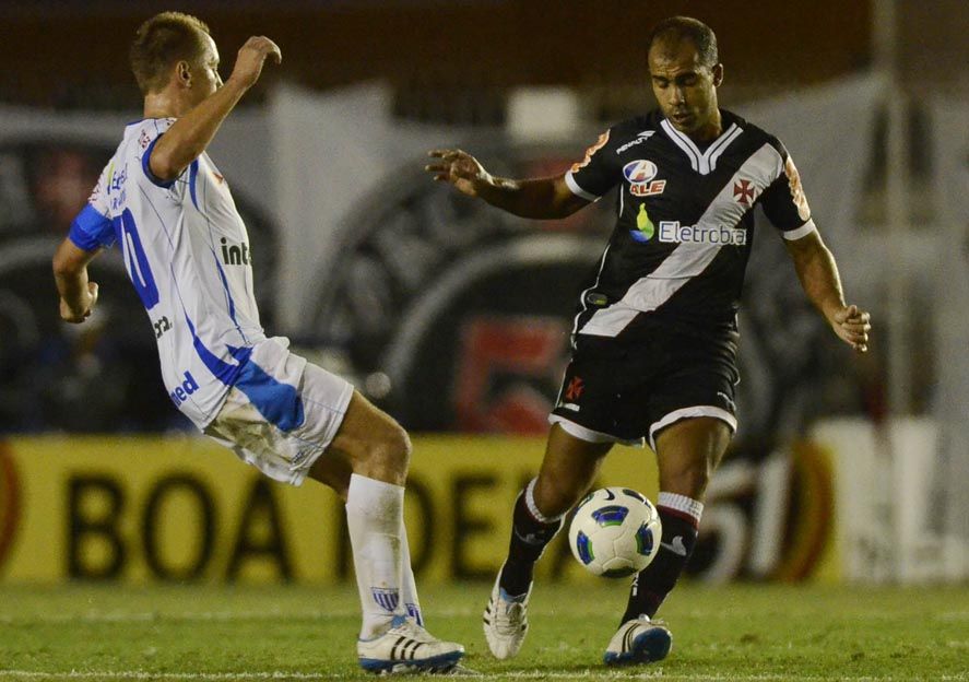 Marquinhos e Felipe foram os maestros de Avaí e Vasco em São Januário