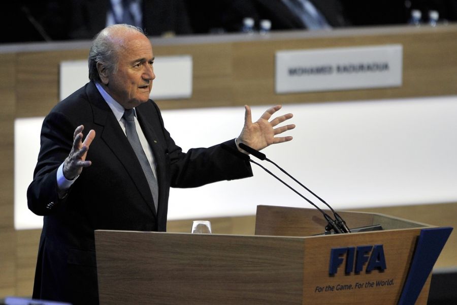 Joseph Blatter aceitou o pedido de afastamento de Ricardo Teixeira / Foto: Fabrice Coffrini/AFP