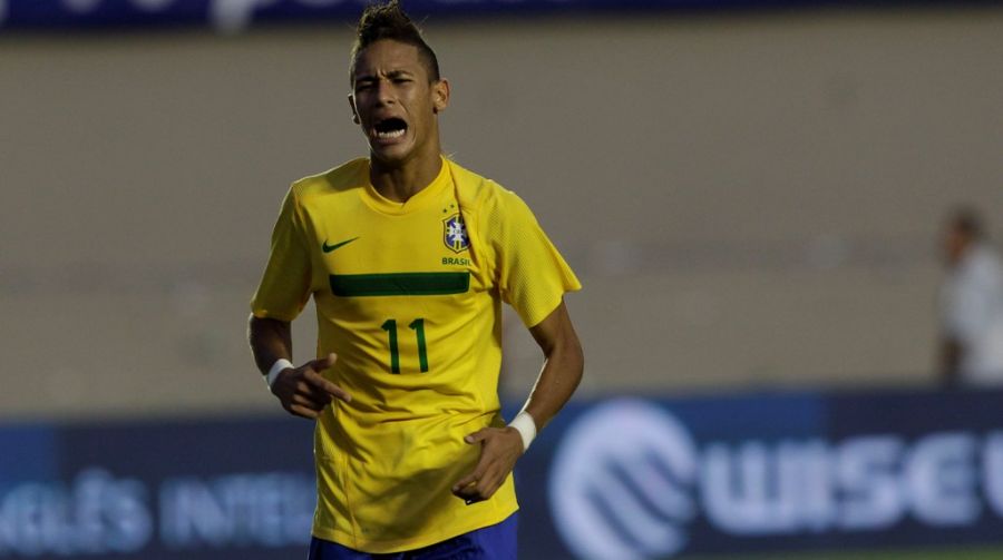 Neymar não ficou satisfeito com o empate do Brasil diante da Holanda neste sábado em Goiânia