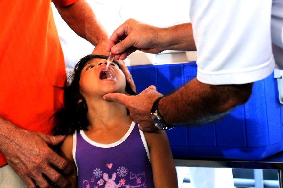 Vacinação previne contra a chamada paralisia infantil /  Luís Oliveira/MS