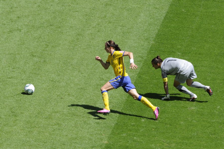 A Suécia selou a vitória com drible na goleira australiana / Foto: John Macdougall/AFP