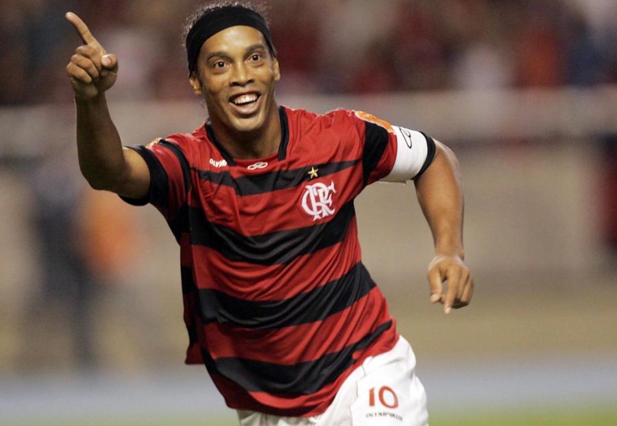 Ronaldinho Gaúcho comemora gol no Engenhão em duelo contra seu ex-time, o Grêmio / Maurício Val/VIPCOMM