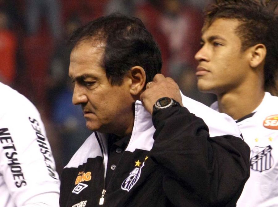 Muricy se irritou com perguntas de jornalistas sobre gols que o Santos está tomando nos últimos jogos / Franklin de Freitas/AE