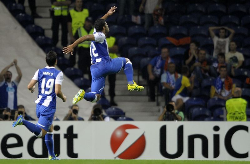 Hulk comemora gol na vitória do Porto na estreia da Liga / Miguel Riopa/AFP 