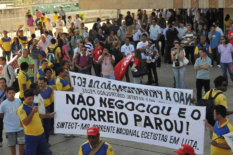 Funcionários dos Correios voltam a paralisar atividades na maior parte do país / Antônio Cruz/ ABr