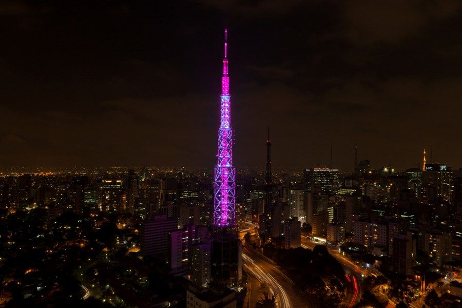 Torre da Band ficará durante todo o mês iluminada com a cor rosa <a href='http://www.band.com.br/noticias/cidades/noticia/?id=100000460391' target='_self'><b><u>Leia mais</u></b></a>