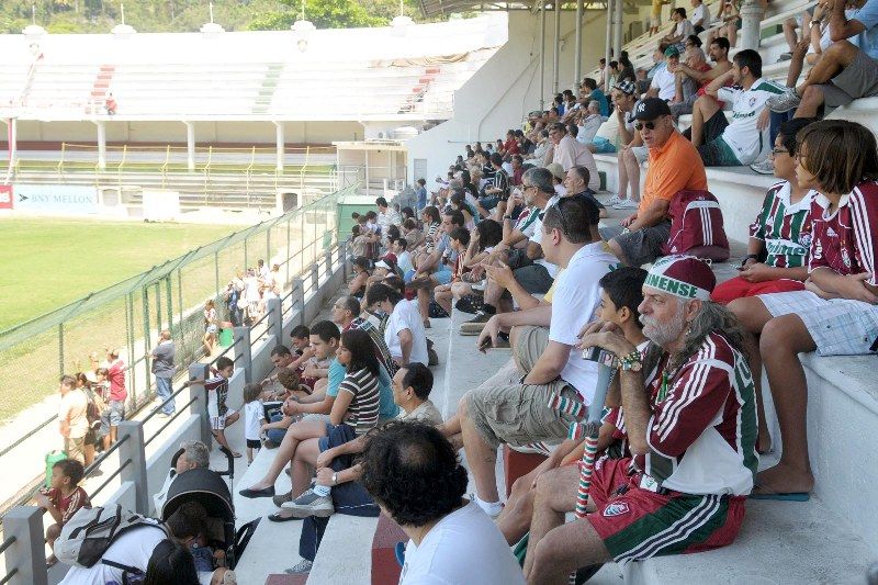 Torcida do Fluminense foi prestigiar treino neste sábado /  Dhavid Normando/Photocamera