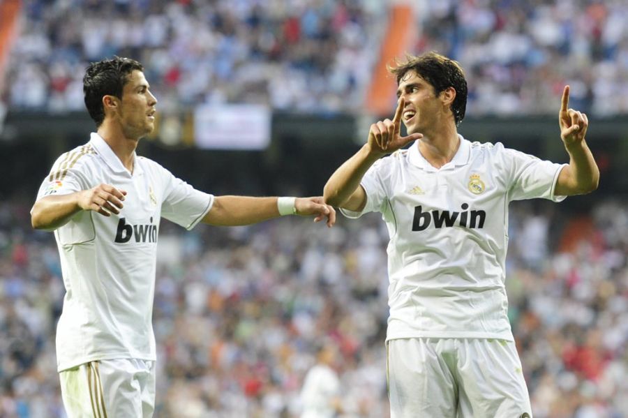 Kaká e Cristiano Ronaldo: mesmo faturamento em 2011 / Javier Soriano/AFP