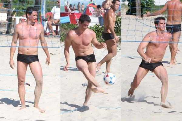 Márcio Garcia se divertiu em praia do Rio / Delson Silva/AgNews