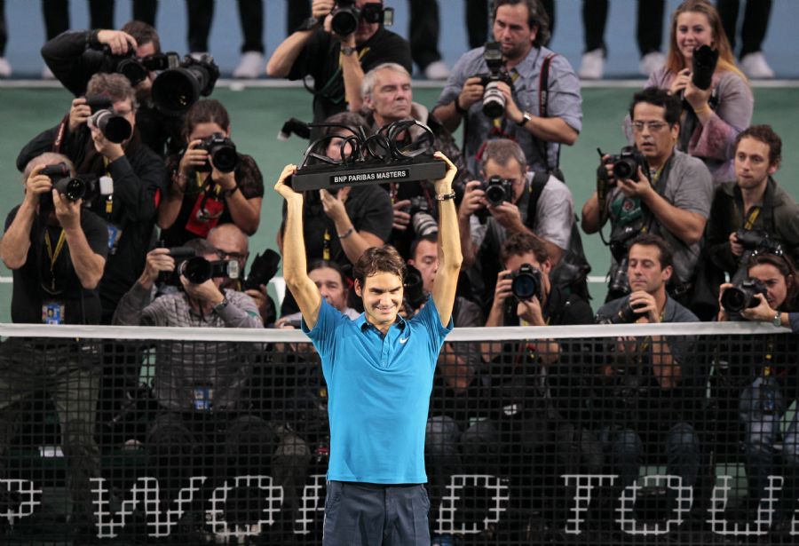 Federer não conquistava título desde agosto de 2010 / Jacques Demarthon/AFP