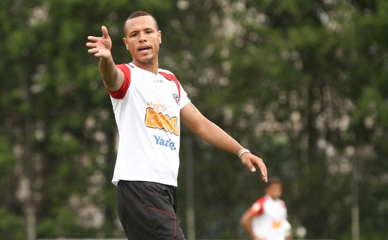 Luis Fabiano pede seriedade ao São Paulo nos dois últimos jogos / Luiz Pires/VIPCOMM 