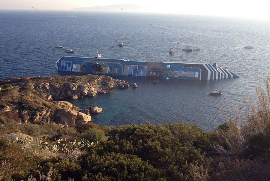 Navio com 4 mil passageiros faria viagem de uma semana pelo Mediterrâneo / FRANCESCO ORLANDINI / AFP
