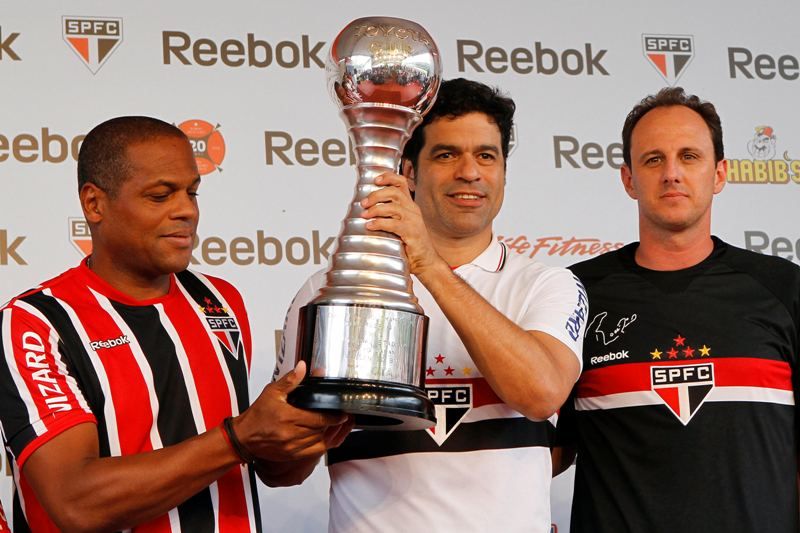 Ronaldão, Rai e Rogério Ceni durante apresentação da nova camisa / Jefferson Bernardes/VIPCOMM