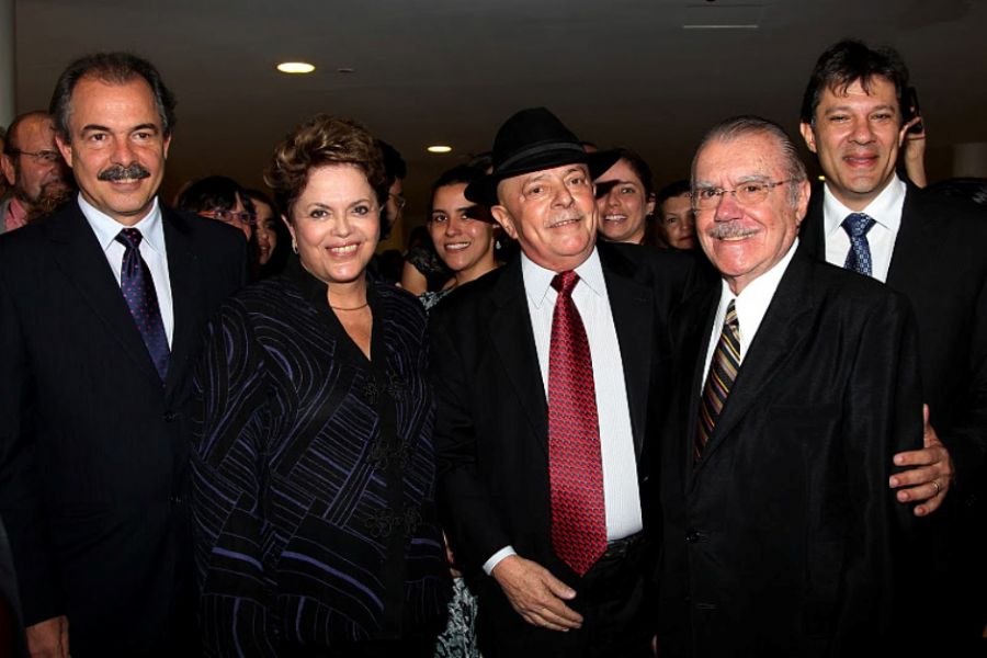 Lula acompanhado da presidente Dilma e de Mercadante, à esquerda, e de Sarney e Haddad, à direita / Ricardo Stuckert/Instituto Lula