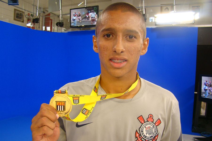 Campeão pela Copinha, Marquinhos quer o seu espaço no Corinthians