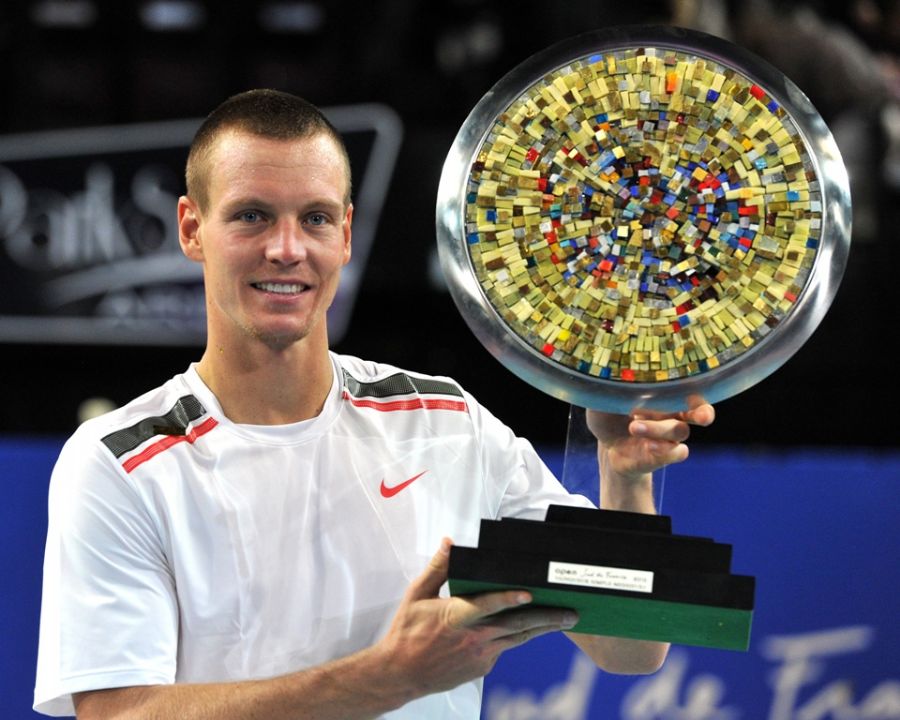 Berdych bate Monfils e leva o título em Montpellier