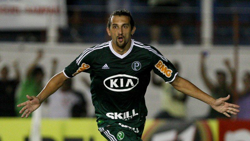 Barcos comemora gol de pênalti na vitória do Palmeiras contra o Guaratinguetá nesta sexta-feira / Cesar Greco/Foto Arena/AE 