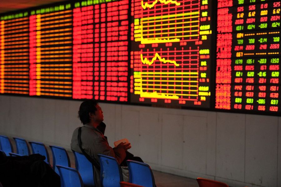Bolsas europeias fecham em queda nesta sexta-feira
